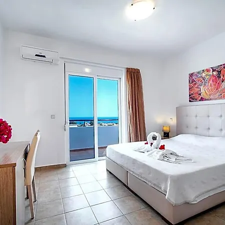 Gennadi Gardens & 3*