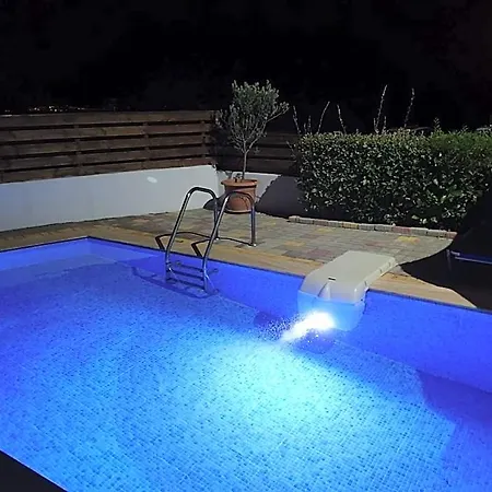 Gennadi Gardens & 3*